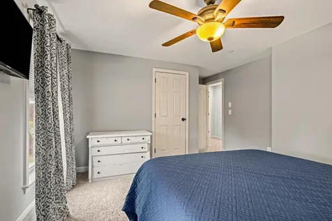 2 Sara Beth Lane Londonderry NH 03053