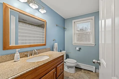 2 Sara Beth Lane Londonderry NH 03053