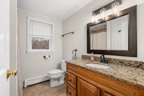 2 Sara Beth Lane Londonderry NH 03053