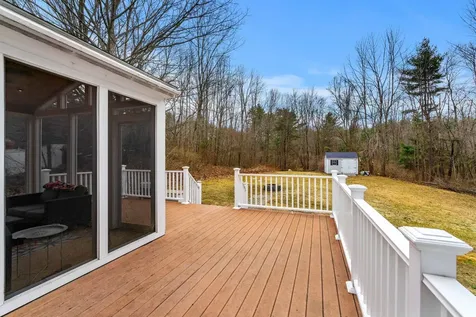 2 Sara Beth Lane Londonderry NH 03053