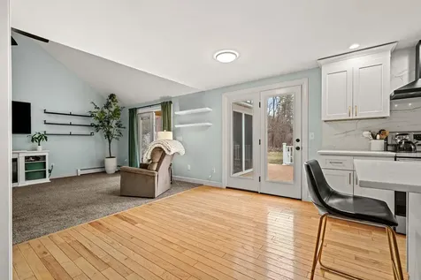 2 Sara Beth Lane Londonderry NH 03053