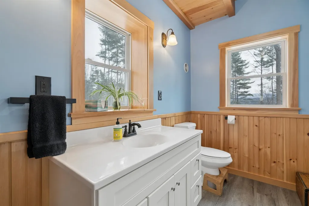 483 North Pleasant Street Bradford VT 05033