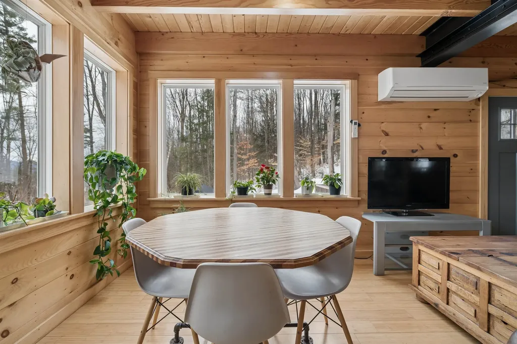 483 North Pleasant Street Bradford VT 05033