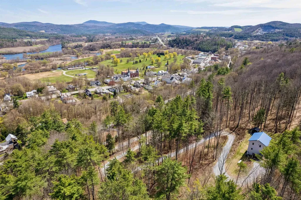 483 North Pleasant Street Bradford VT 05033