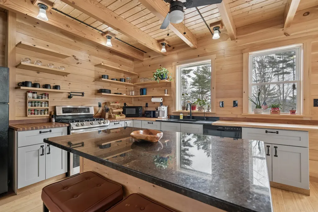 483 North Pleasant Street Bradford VT 05033