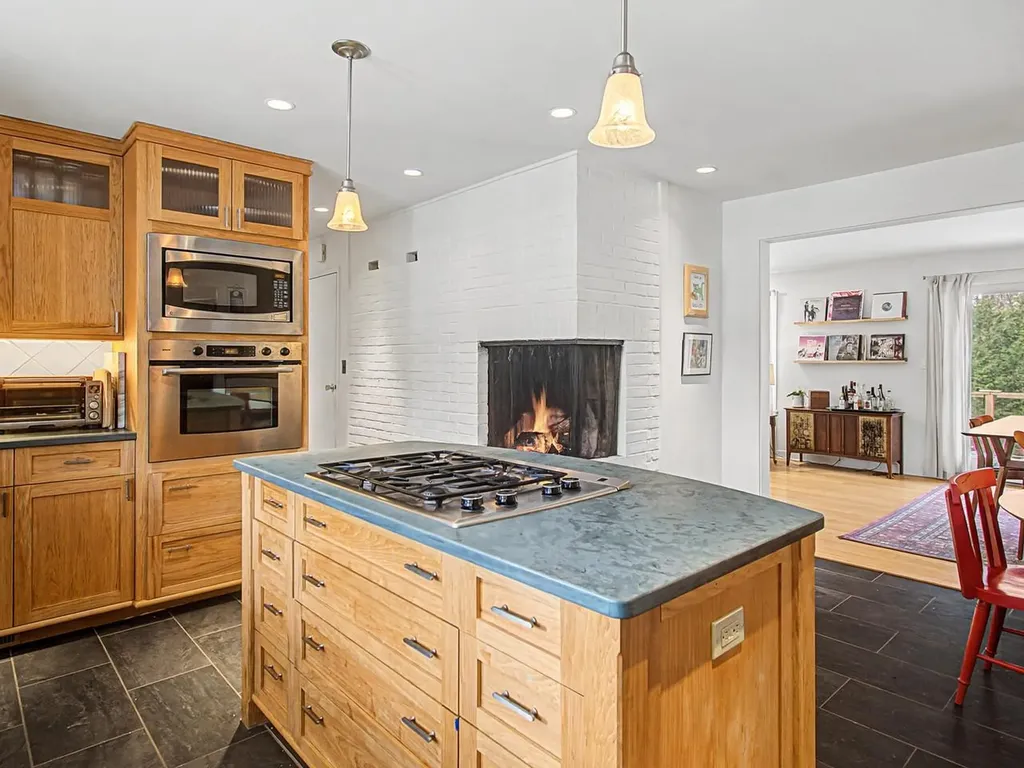 777 South Prospect Street Burlington VT 05401