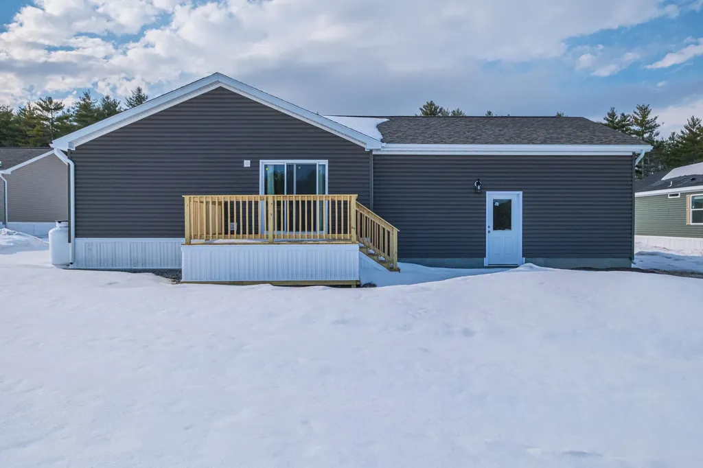 70 Diamondback Drive Rochester NH 03868