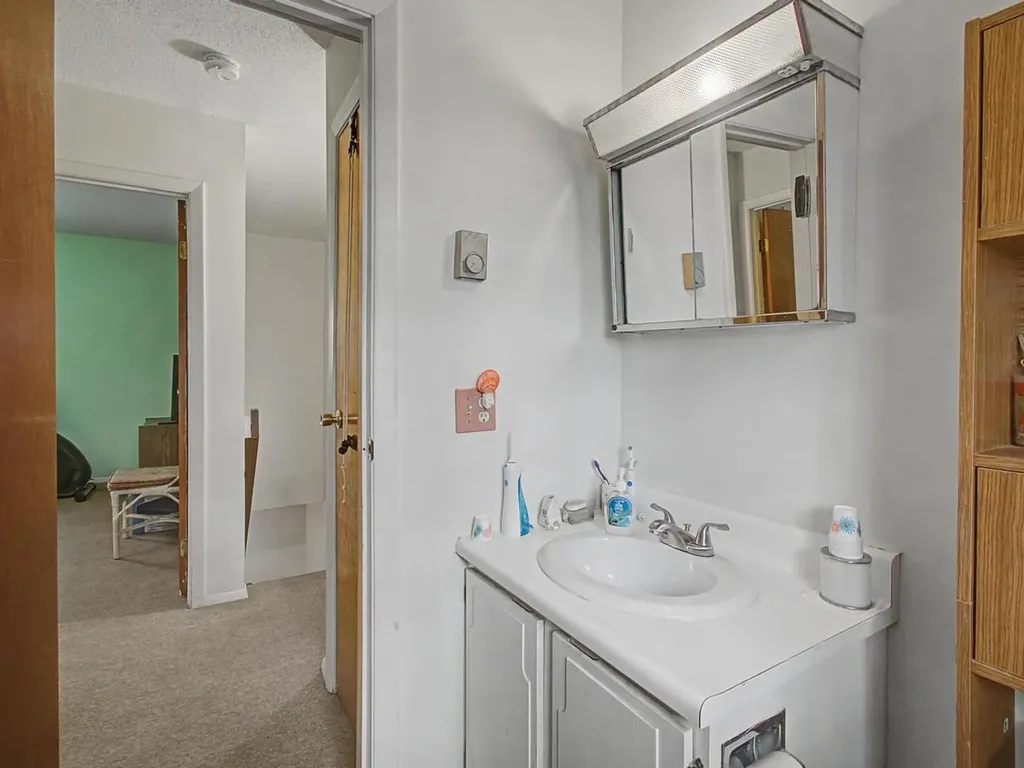 86 Pinecrest Drive Essex VT 05452