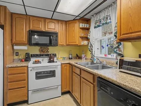 86 Pinecrest Drive Essex VT 05452