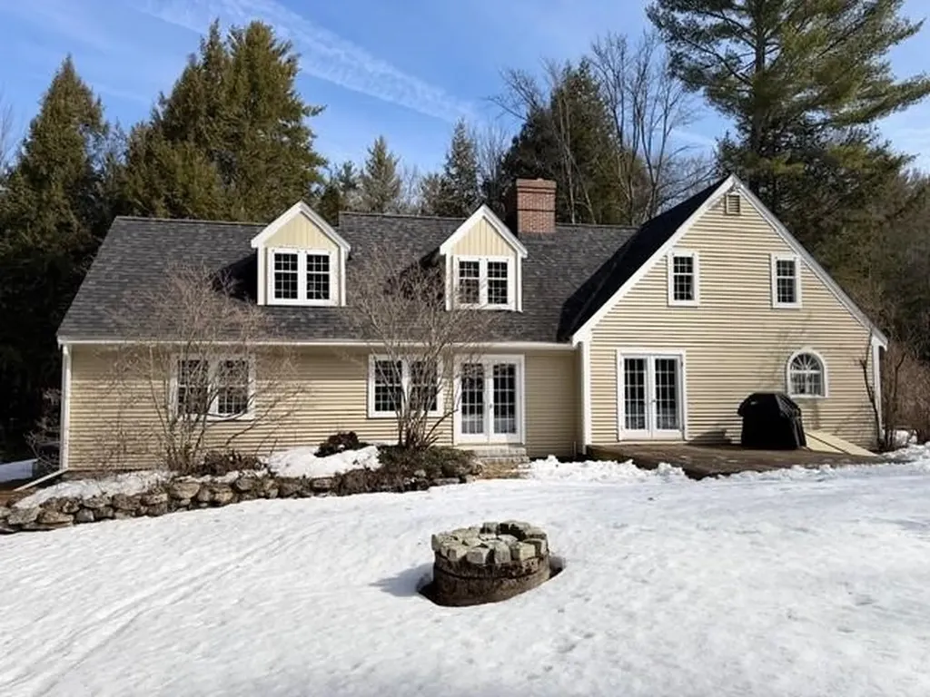 75 Clark Mill Road Weare NH 03281