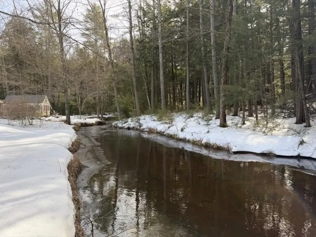 75 Clark Mill Road Weare NH 03281