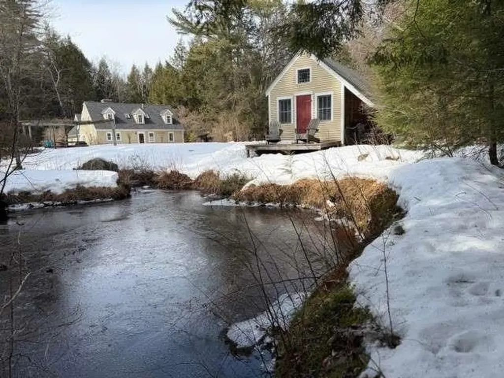 75 Clark Mill Road Weare NH 03281