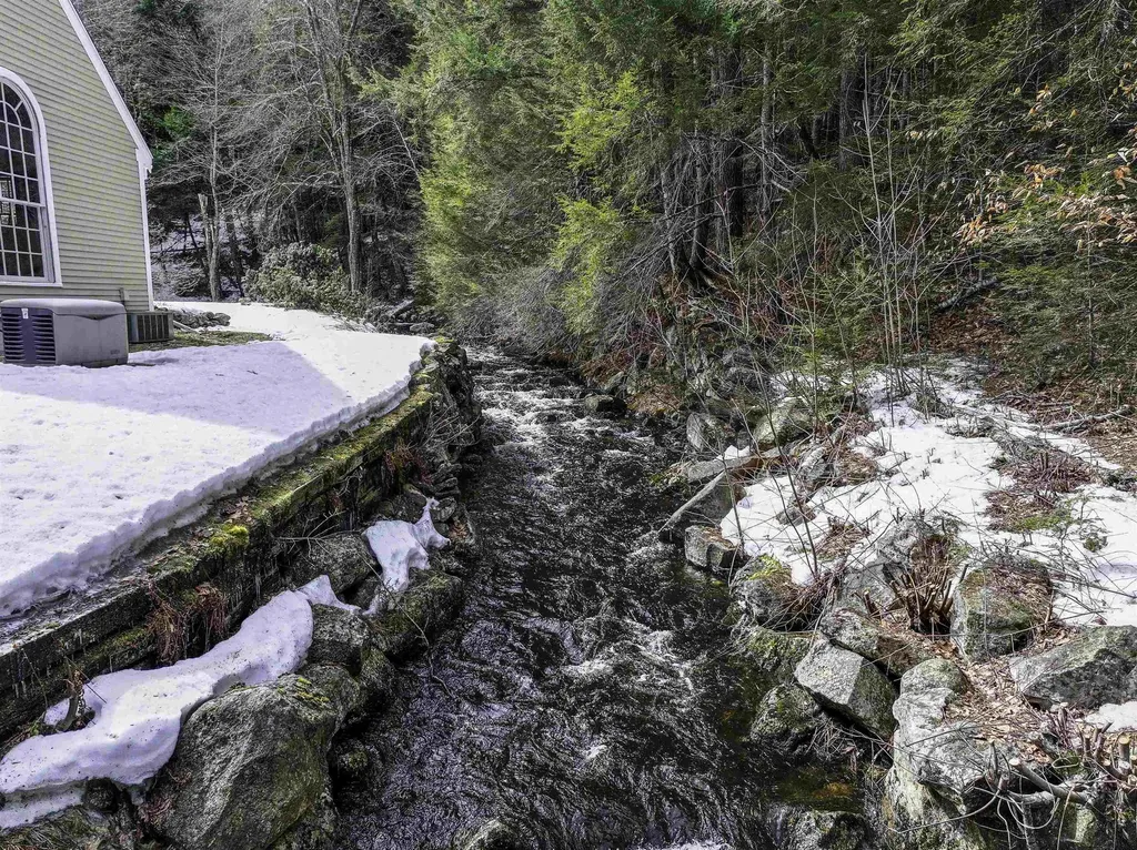 75 Clark Mill Road Weare NH 03281
