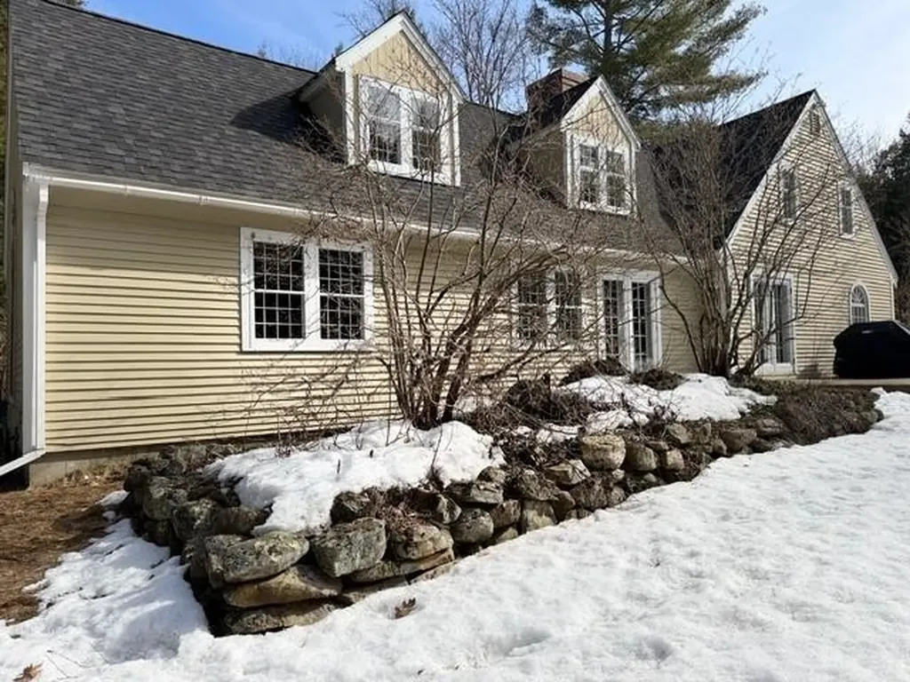 75 Clark Mill Road Weare NH 03281