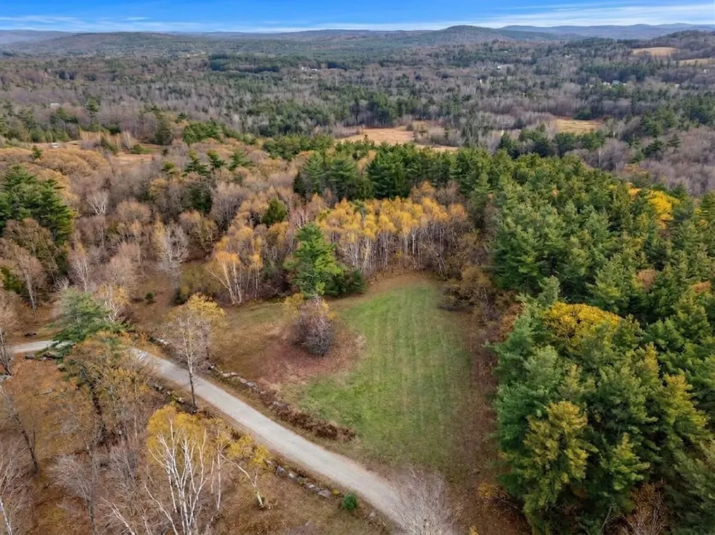 8A Stonegate Farm Road Temple NH 03084