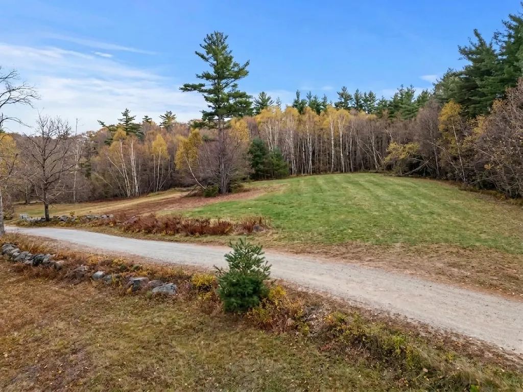 8A Stonegate Farm Road Temple NH 03084