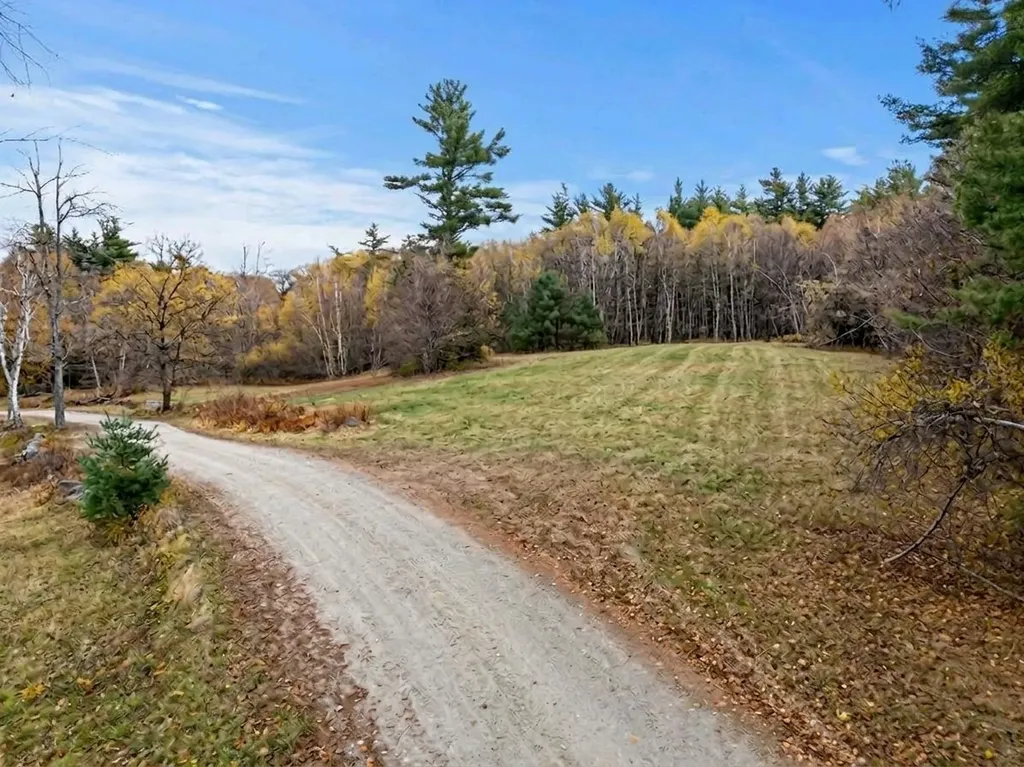 8A Stonegate Farm Road Temple NH 03084