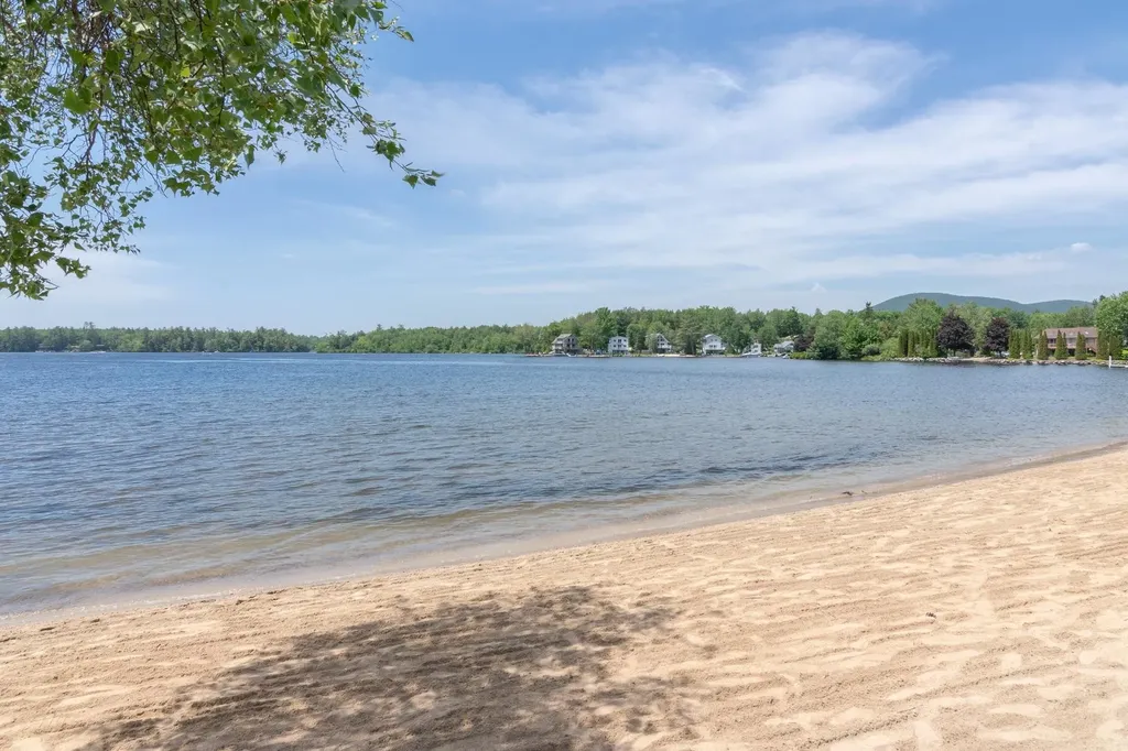 50 Mountain View Drive Moultonborough NH 03254