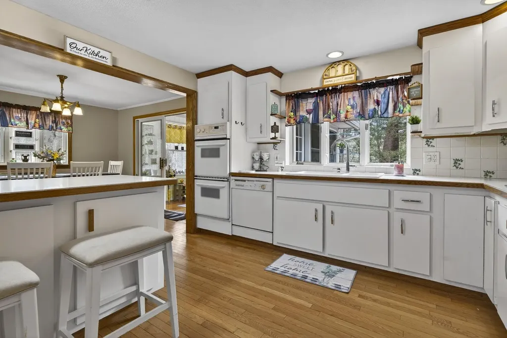 28 Spring Road Amherst NH 03031