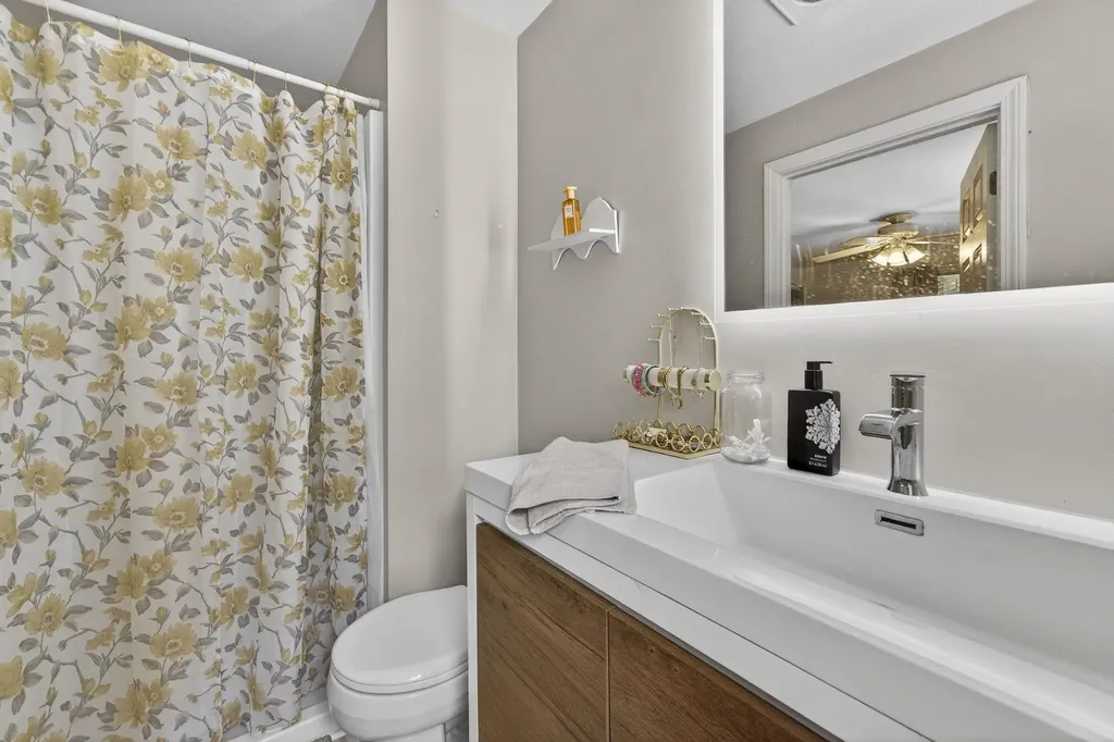 28 Spring Road Amherst NH 03031