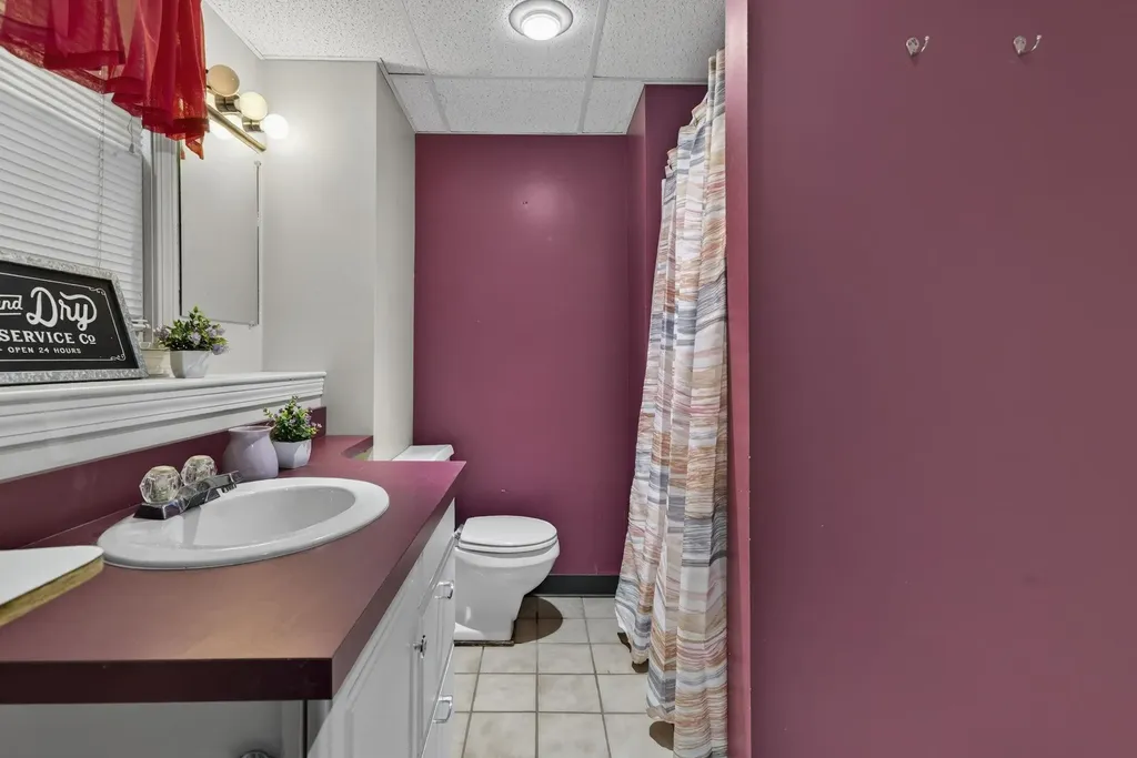 28 Spring Road Amherst NH 03031