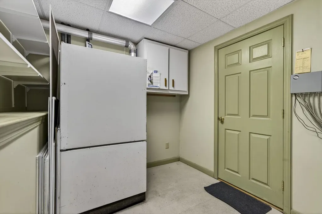 28 Spring Road Amherst NH 03031