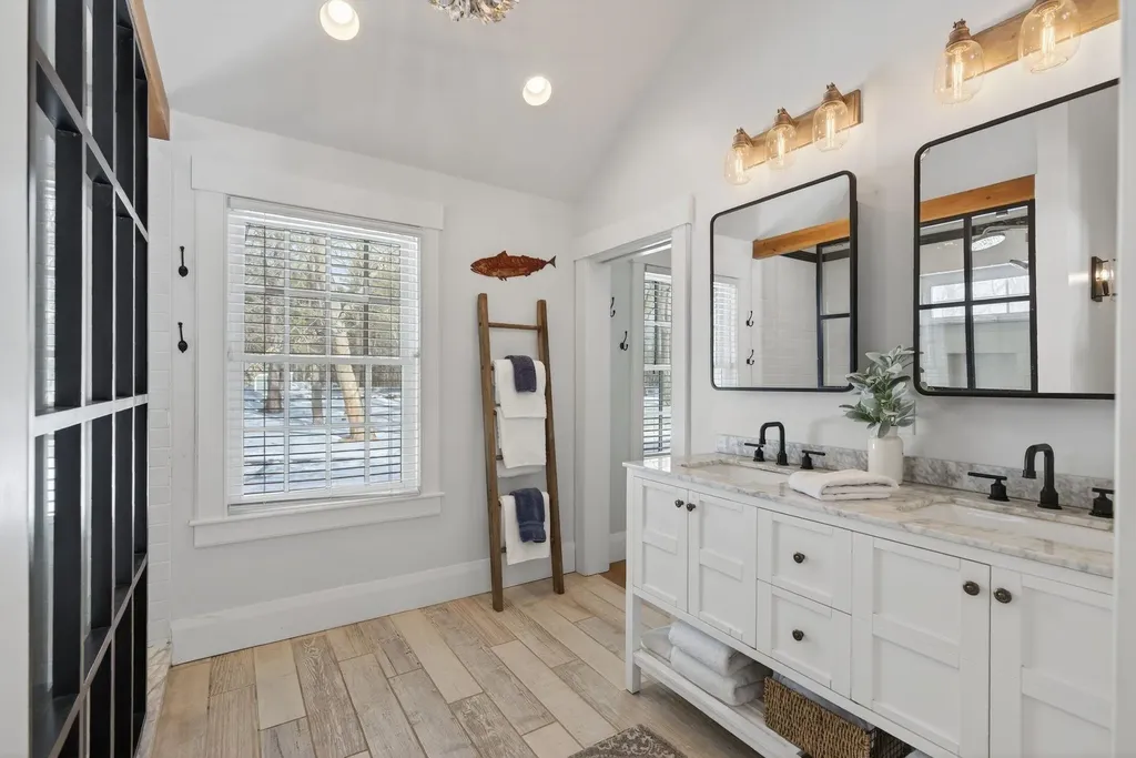 188 Kensington Road Hampton Falls NH 03844