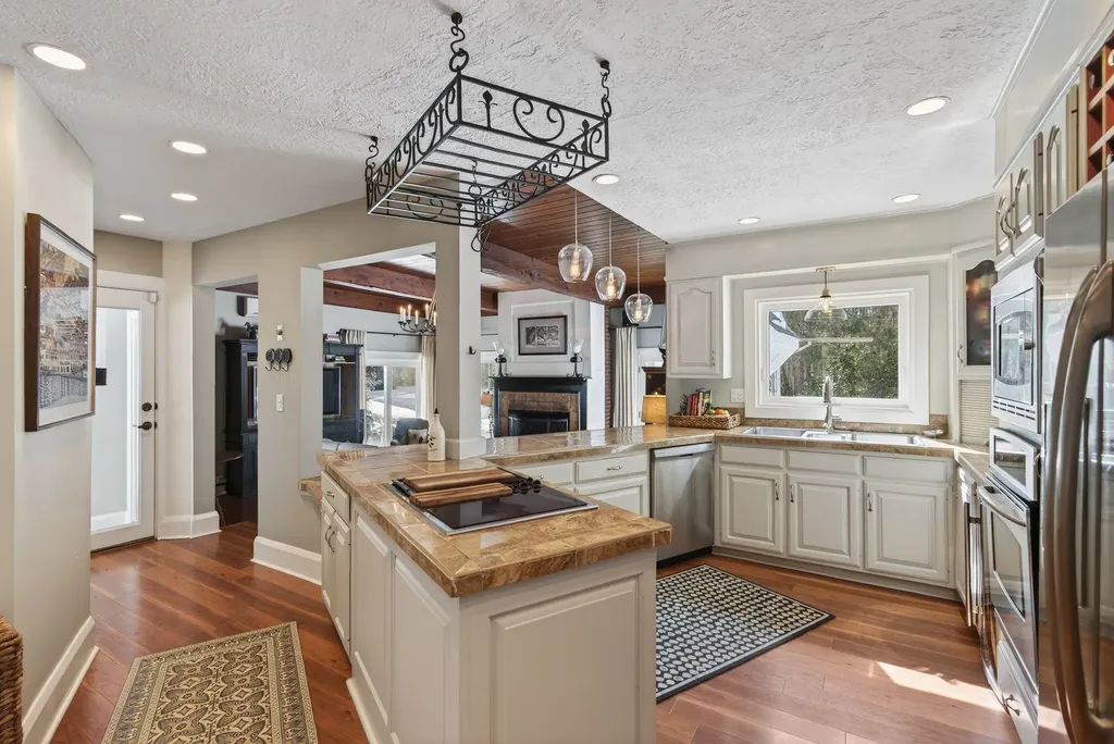 188 Kensington Road Hampton Falls NH 03844