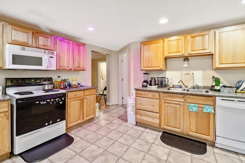 8 South Elm Street St. Albans City VT 05478