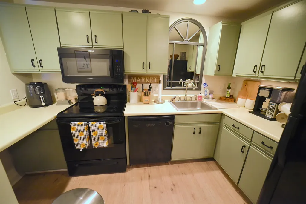 37 Alice Drive Concord NH 03303