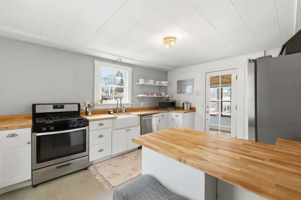 9 Forest Street Concord NH 03301
