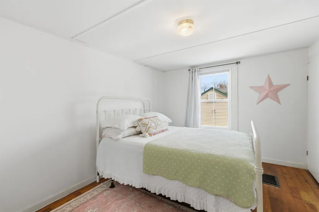9 Forest Street Concord NH 03301