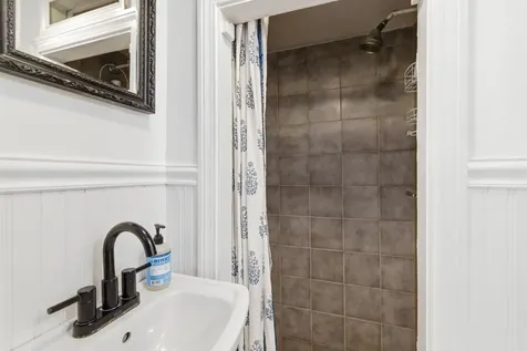 9 Forest Street Concord NH 03301