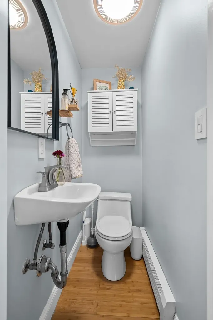 23 Cotter Court Manchester NH 03103