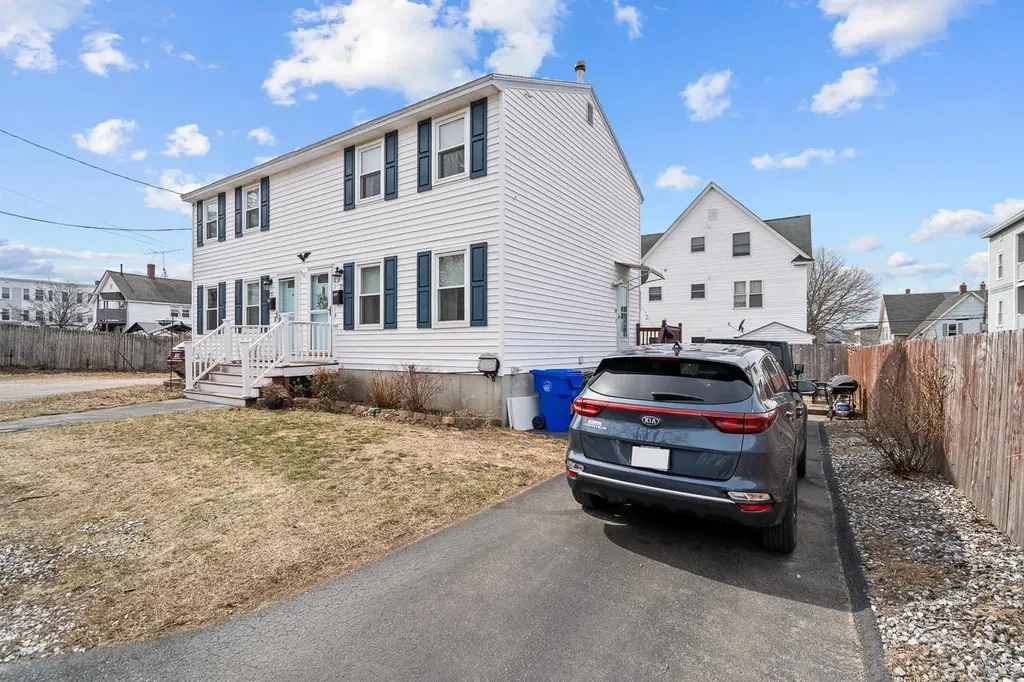 23 Cotter Court Manchester NH 03103