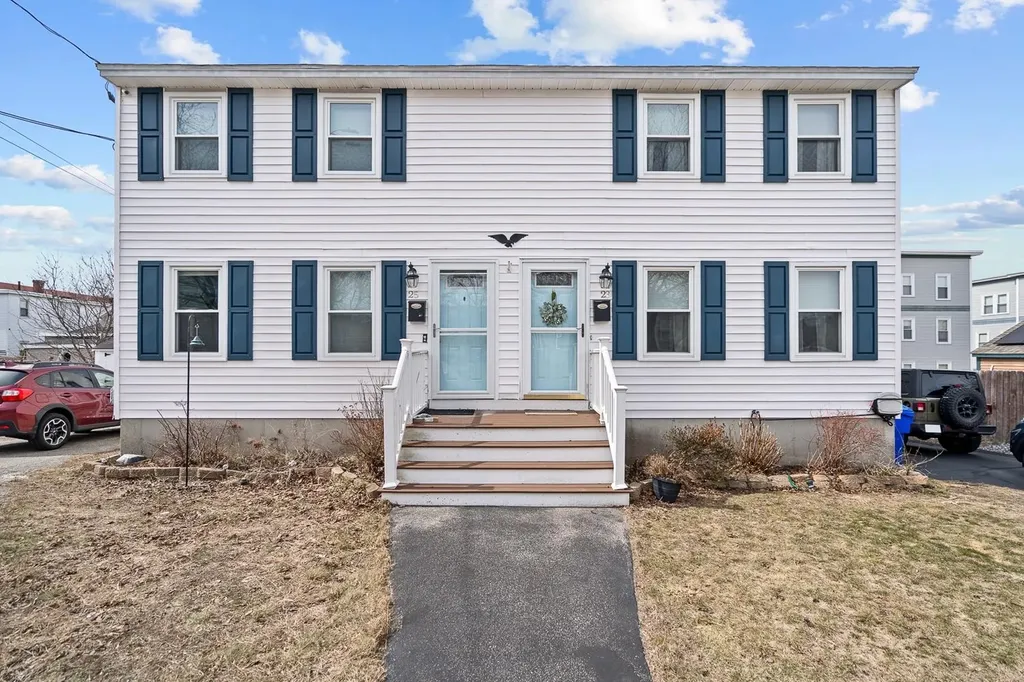 23 Cotter Court Manchester NH 03103