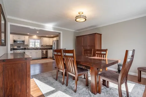 4 Chelsea Court Nashua NH 03062