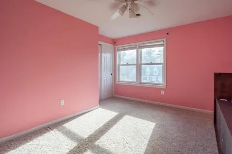 4 Chelsea Court Nashua NH 03062