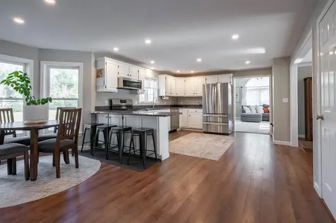 4 Chelsea Court Nashua NH 03062