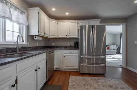 4 Chelsea Court Nashua NH 03062