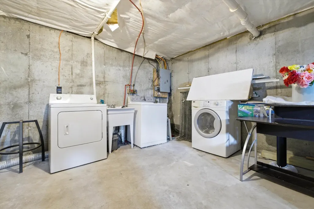 180 Spruce Street Manchester NH 03103