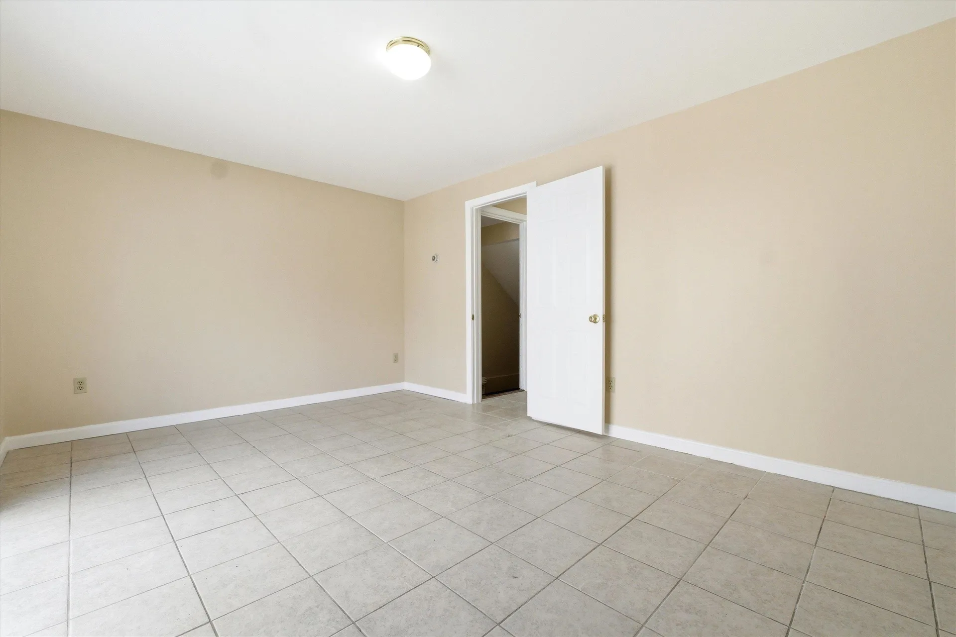 180 Spruce Street Manchester NH 03103