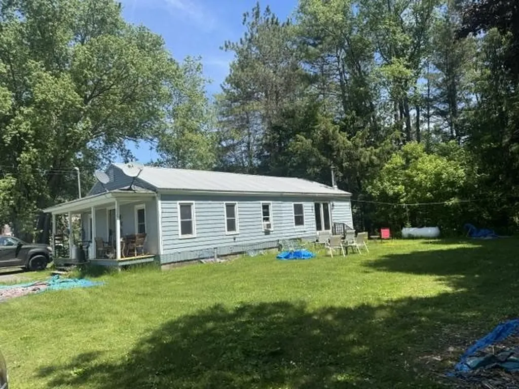 612 Pleasant Street St. Johnsbury VT 05819
