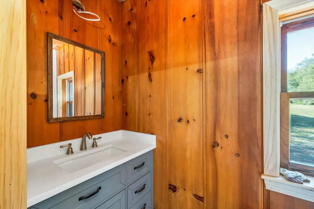 313 North Road Barnstead NH 03225