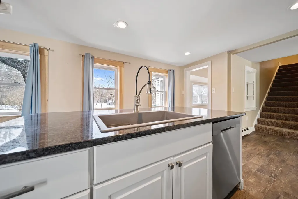 24 Jeremiah Lane Rochester NH 03867