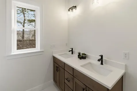 23 Shearwater Drive Portsmouth NH 03801