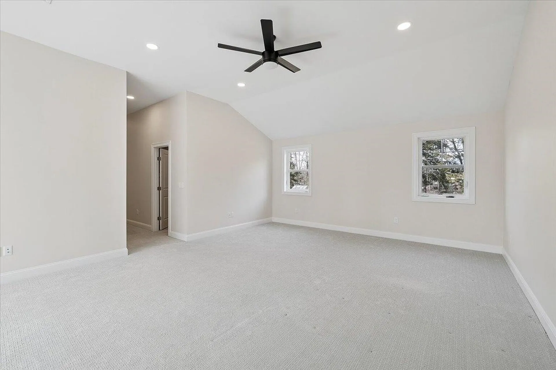 452 Middle Winchendon Road Rindge NH 03461