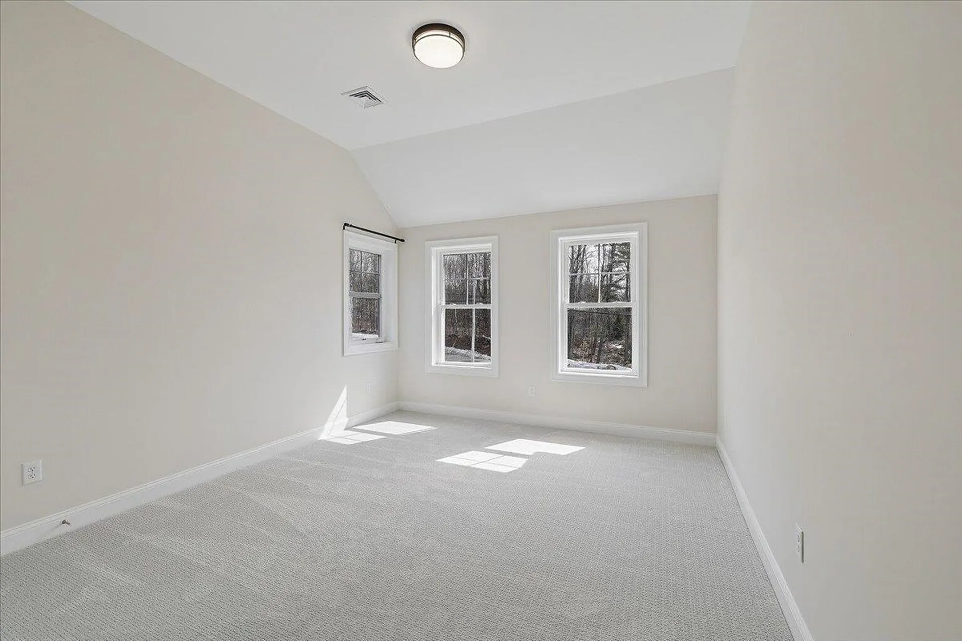 452 Middle Winchendon Road Rindge NH 03461