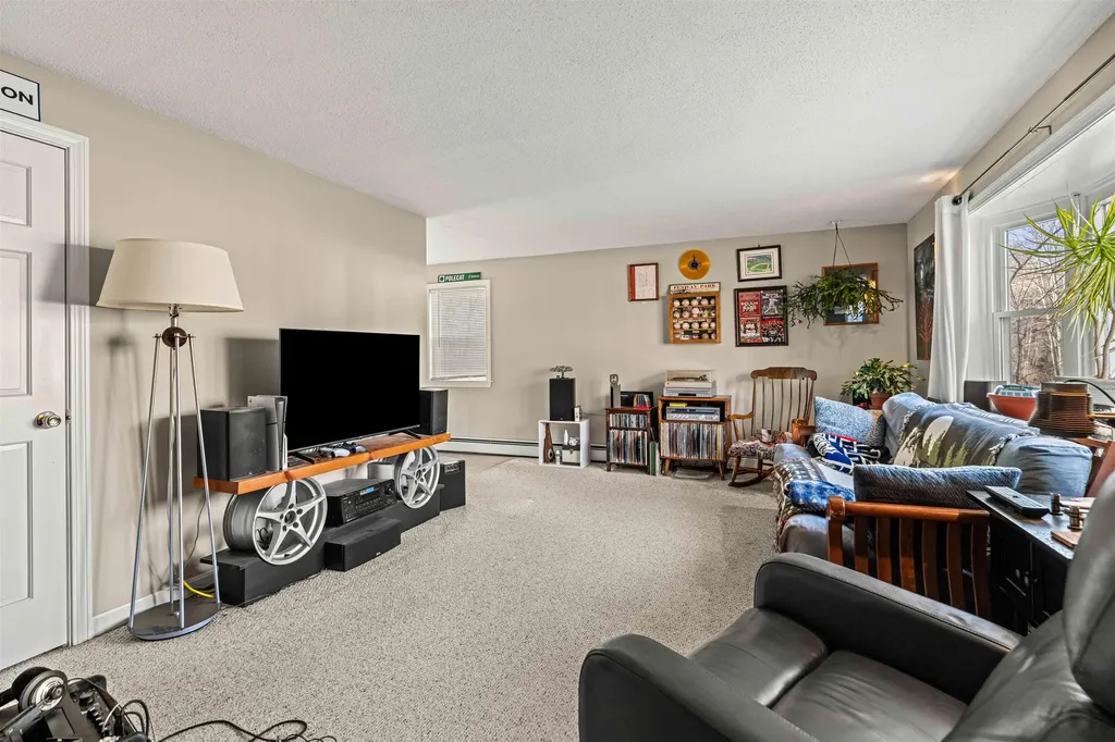 56 Kingston Road Plaistow NH 03865