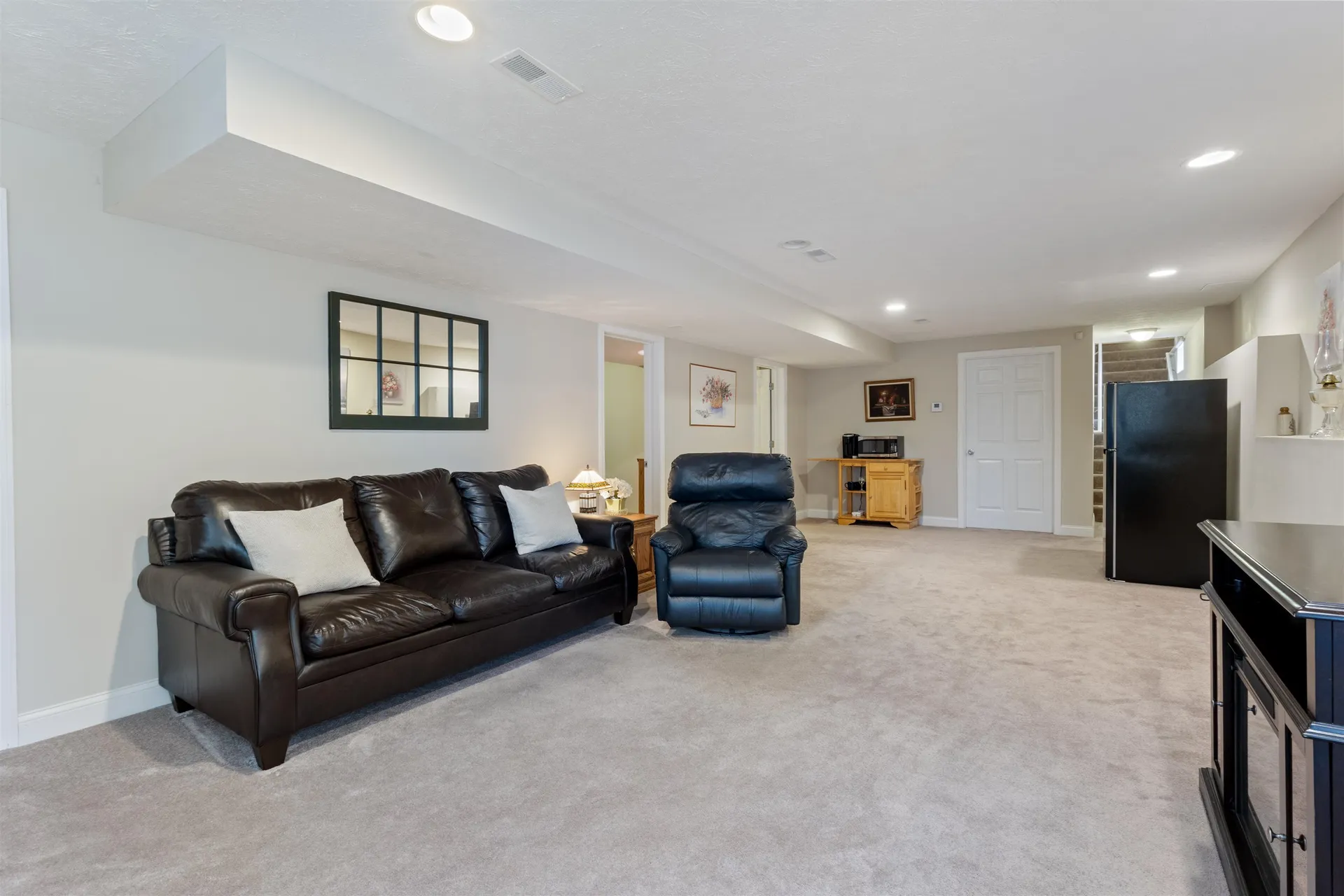40 Hollow Ridge Drive Nashua NH 03062